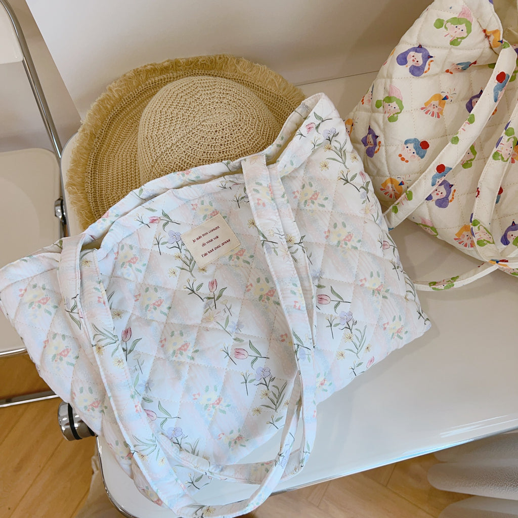 Floral Quilted Cotton Single Shoulder Large Bag with Large Capacity Mommy Bag and Book Bag