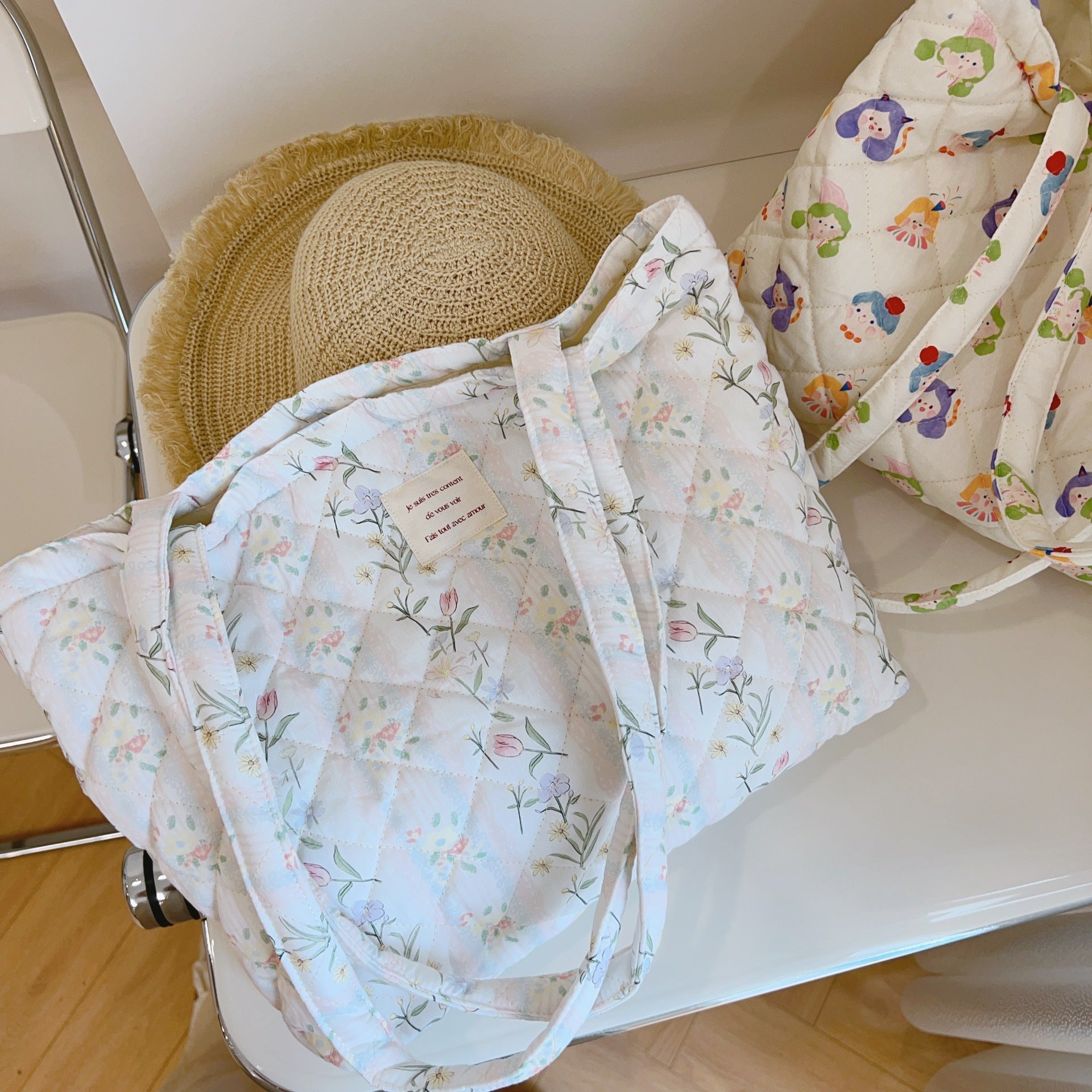 Floral Quilted Cotton Single Shoulder Large Bag with Large Capacity Mommy Bag and Book Bag
