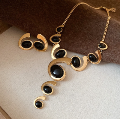 Modern Geometric Black & White Resin  Jewelry Set Gold Plated Curve Necklace Matching Stud Earrings Women Party Accessory