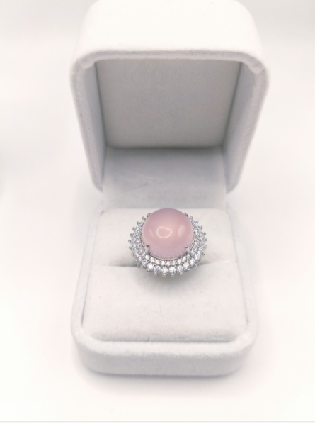 Set of necklace and ring with round pink gemstone, silver-plated zirconia