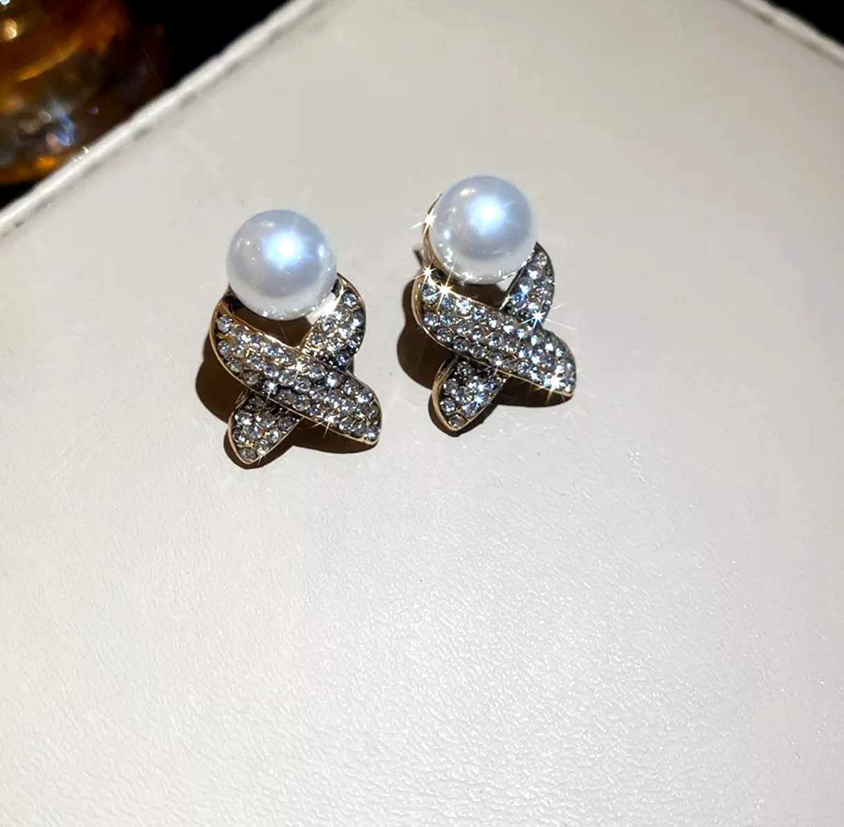 X-Shape Pave Crystal & Imitation Pearl Jewelry Set, Hypoallergenic Adjustable Necklace & Stud Earrings for Wedding Party