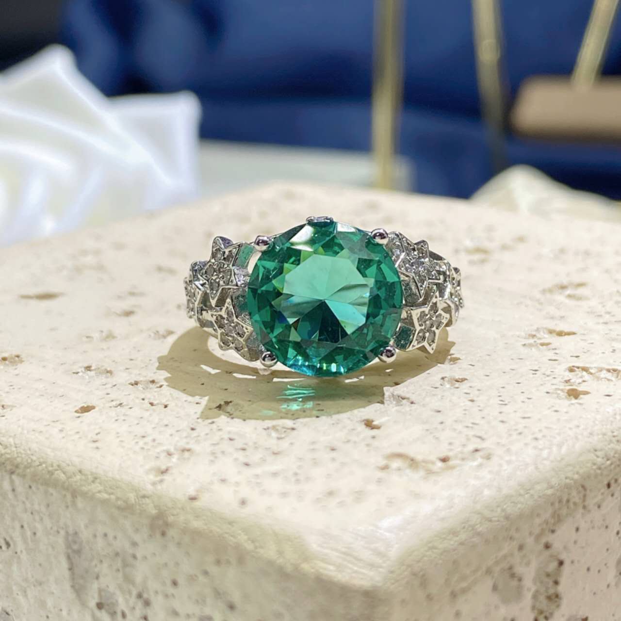 Round Emerald Green Zircon Star Open Adjustable Ring