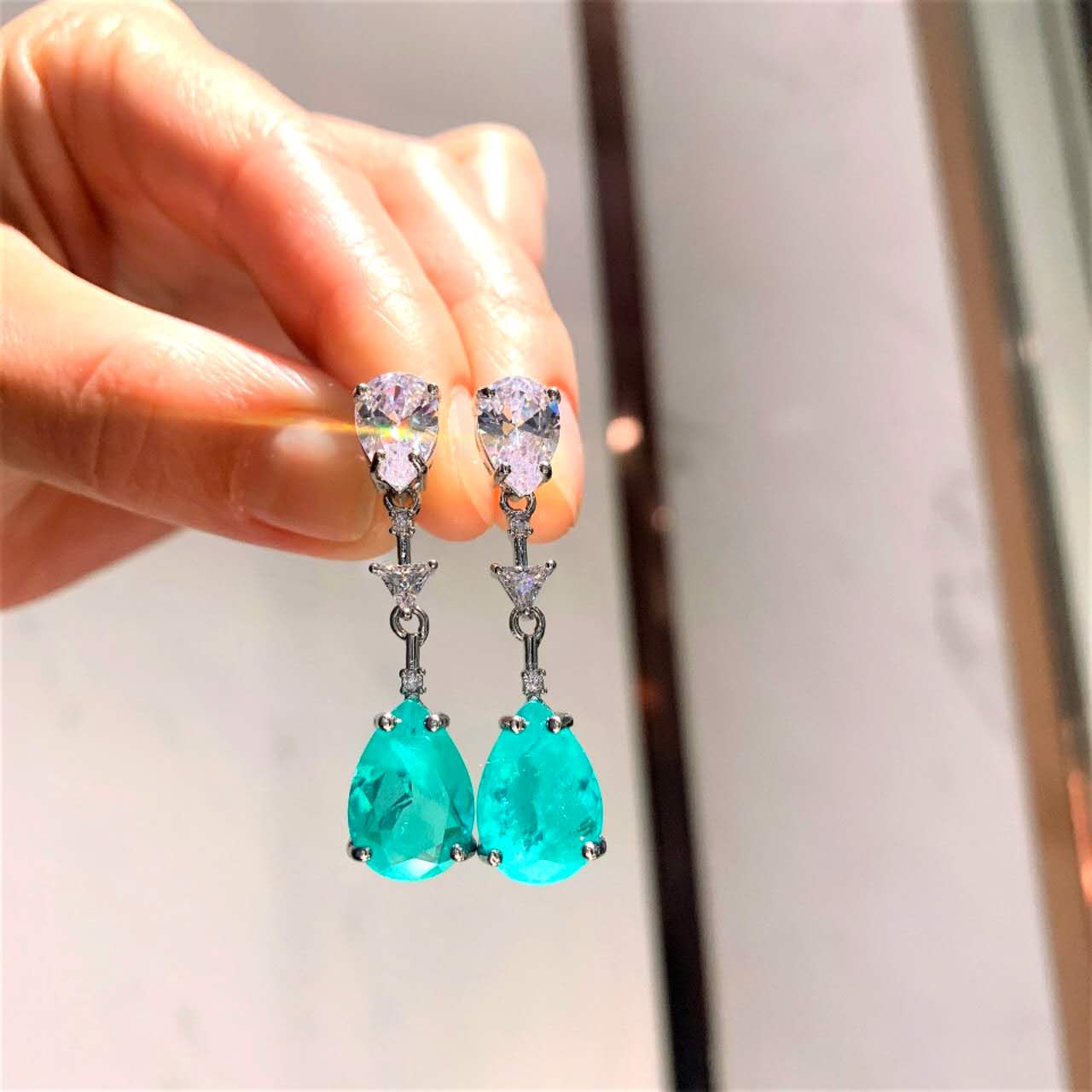 Ensemble de bijoux simulés Tourmaline Paraiba : Collier Lariat et boucles d'oreilles pendantes, hypoallergénique