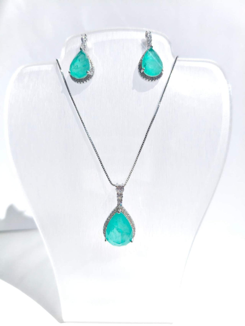 Parure de bijoux simulés Tourmaline Paraiba : collier et boucles d'oreilles, hypoallergénique