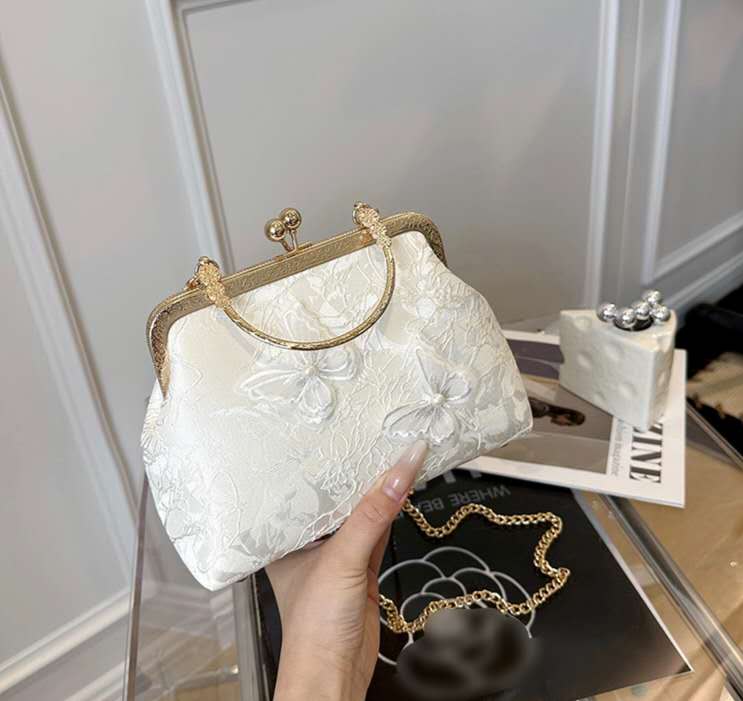 Handmade Lace Butterfly Embroidery Clutch Bag, Vintage Pearl Top Handle Evening Purse for Wedding Bridal Crossbody Handbag
