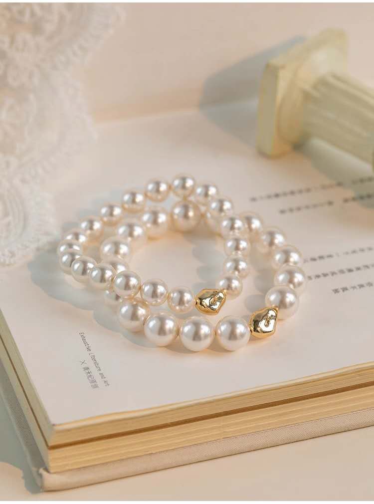 Natural Freshwater Pearl Beaded Bracelet with Gold Accent(10mm)
