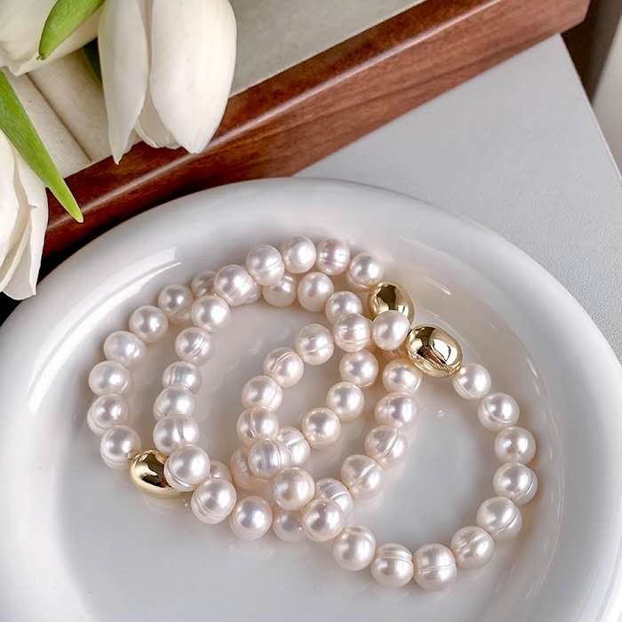 Natural Freshwater Pearl Beaded Bracelet with Gold Accent(10mm)