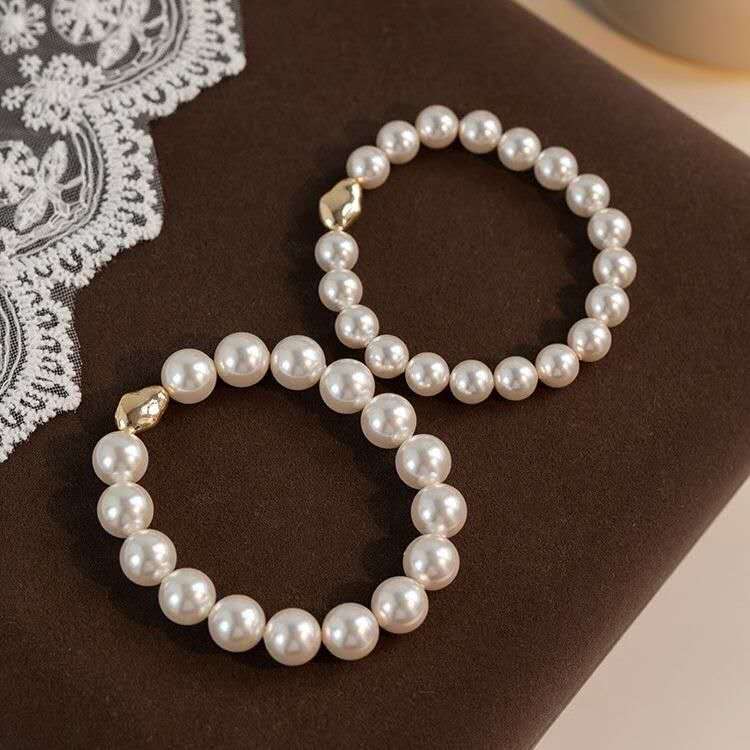 Natural Freshwater Pearl Beaded Bracelet with Gold Accent(10mm)