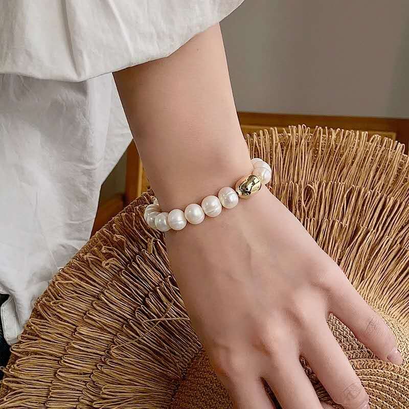 Natural Freshwater Pearl Beaded Bracelet with Gold Accent(10mm)