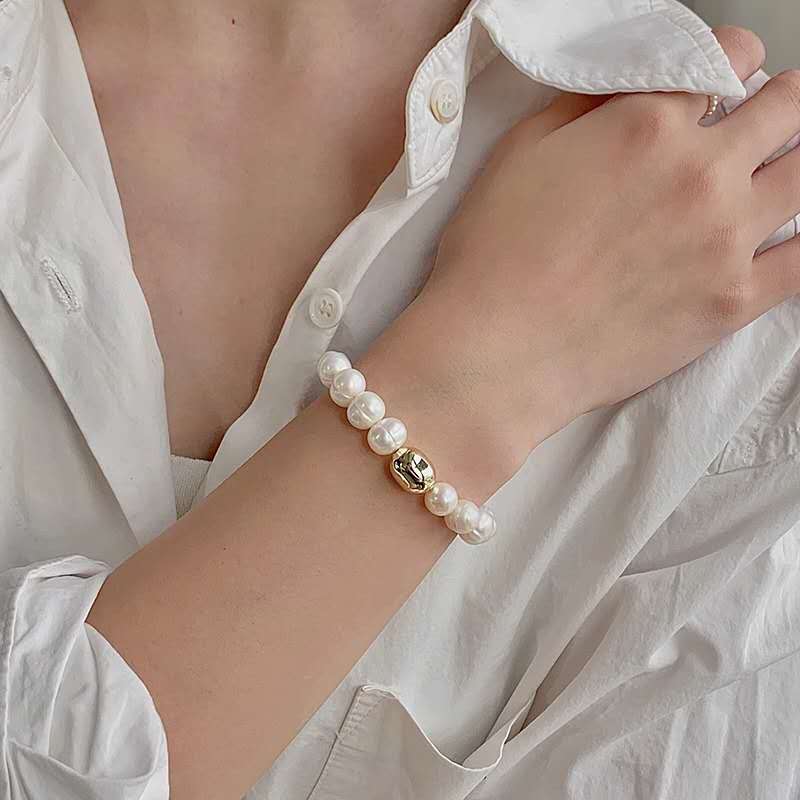 Natural Freshwater Pearl Beaded Bracelet with Gold Accent(10mm)