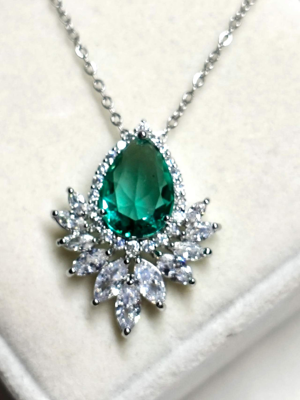 Pearl Cut Emerald Green Cubic Zircon Pendant Necklace Stainless Steel Chain