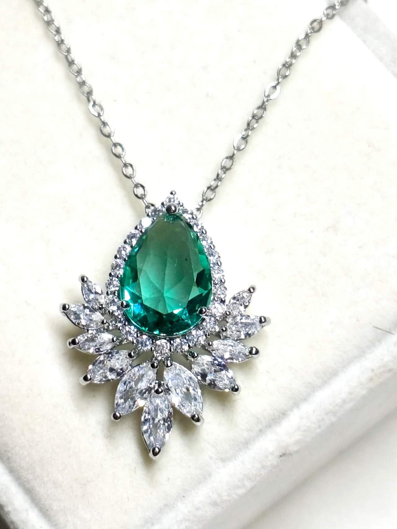 Pearl Cut Emerald Green Cubic Zircon Pendant Necklace Stainless Steel Chain