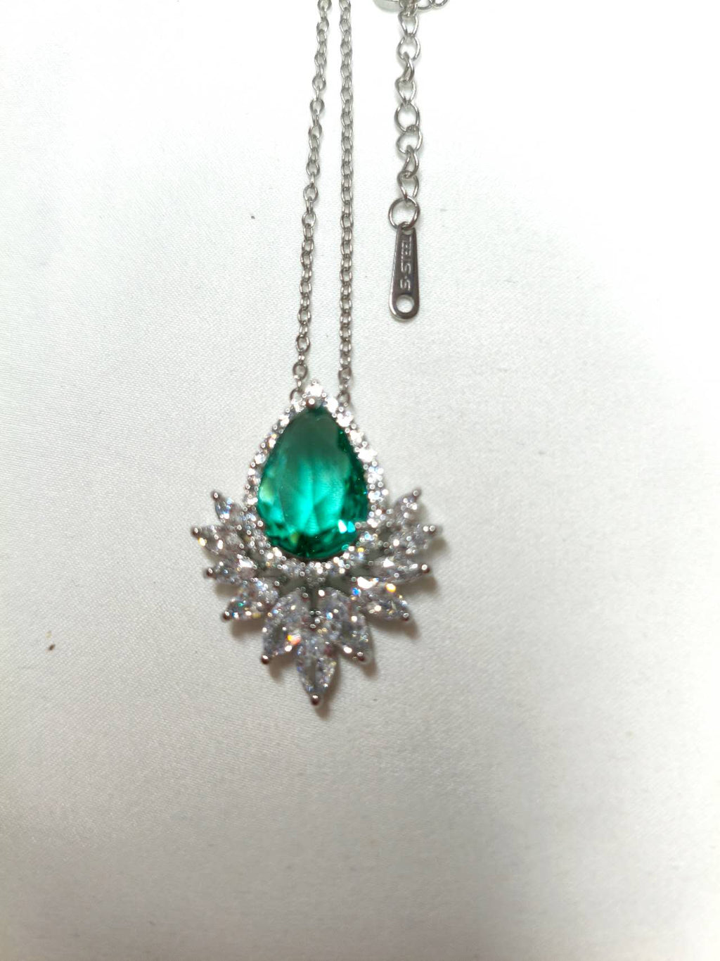 Pearl Cut Emerald Green Cubic Zircon Pendant Necklace Stainless Steel Chain