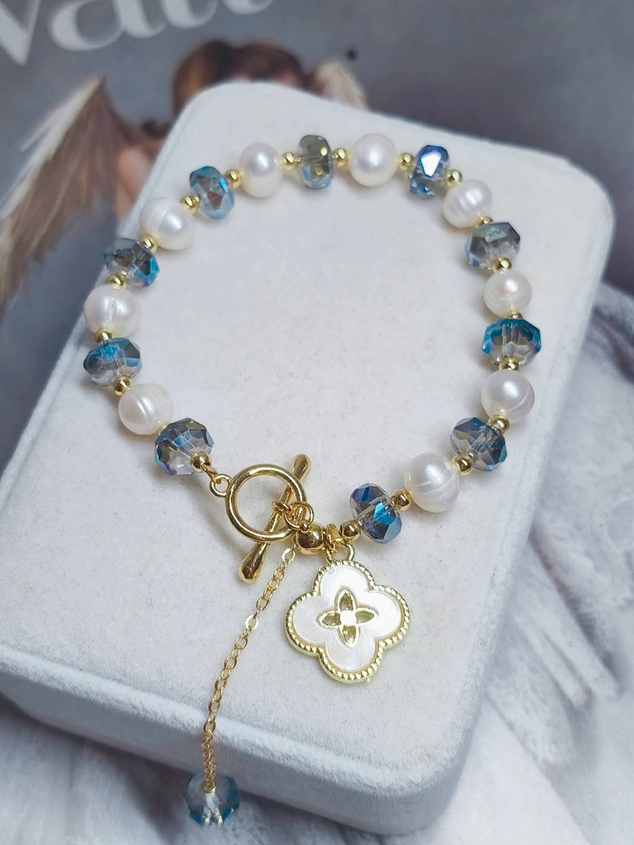Four Leaf Clover Charm Bracelet Natural Freshwater Pearl Blue Faceted Crystal Beaded OT Clasp