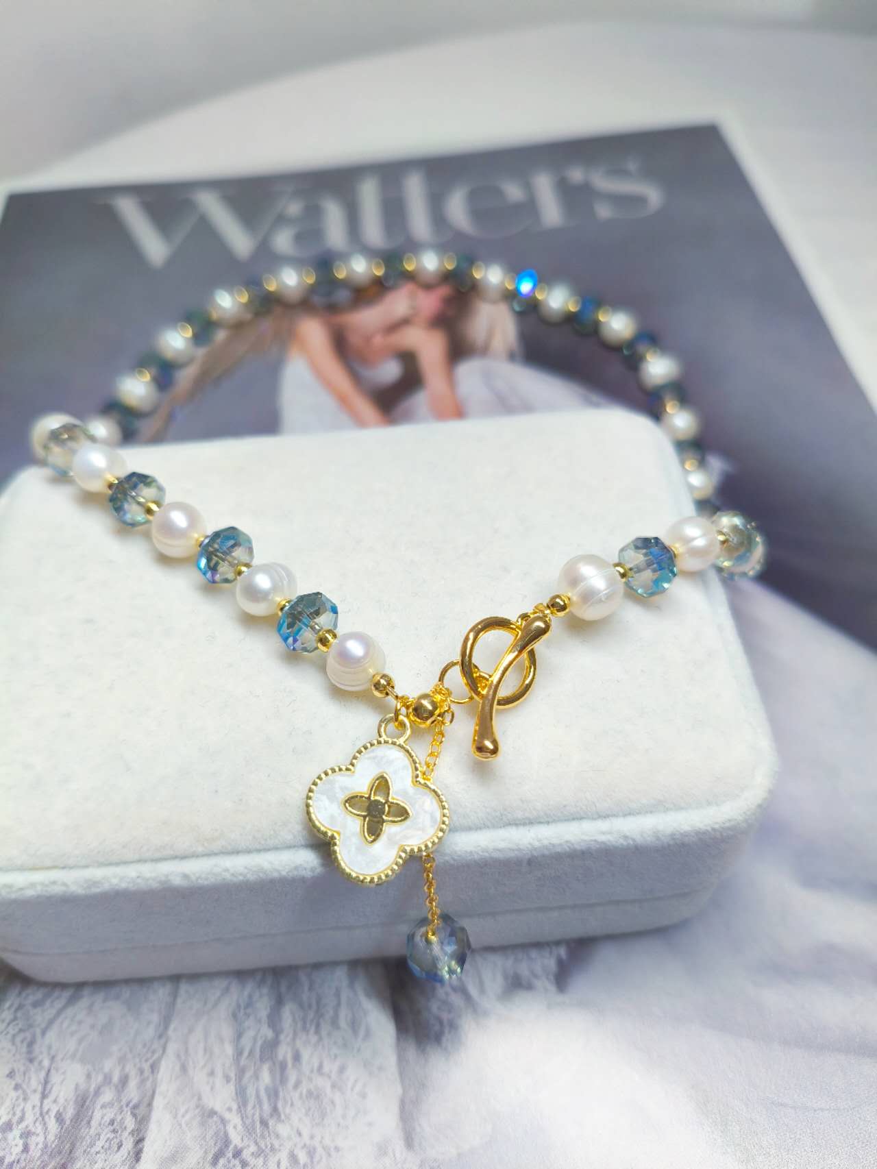 Lucky Four Leaf Clover Pendant Necklace Natural Freshwater Pearl AB Blue Faceted Crystal Beaded OT Clasp Choker