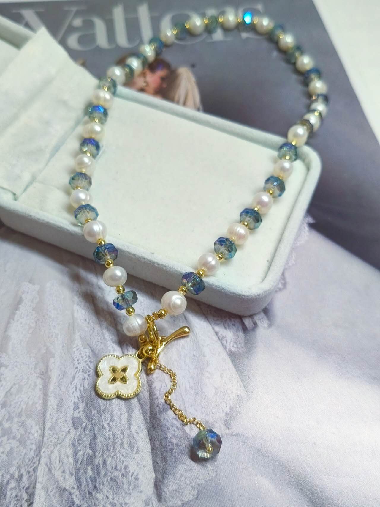 Lucky Four Leaf Clover Pendant Necklace Natural Freshwater Pearl AB Blue Faceted Crystal Beaded OT Clasp Choker