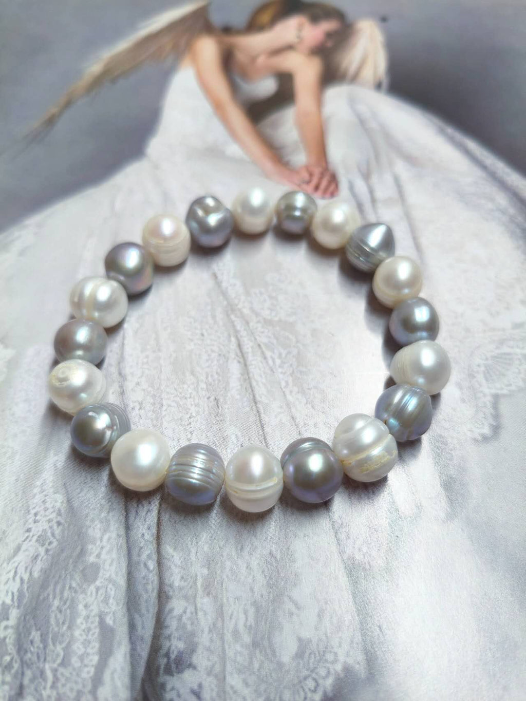 10mm White Grey Mixed Natural Freshwater Pearl Beaded Stretch Bracelet High Luster Round Baroque Pearl