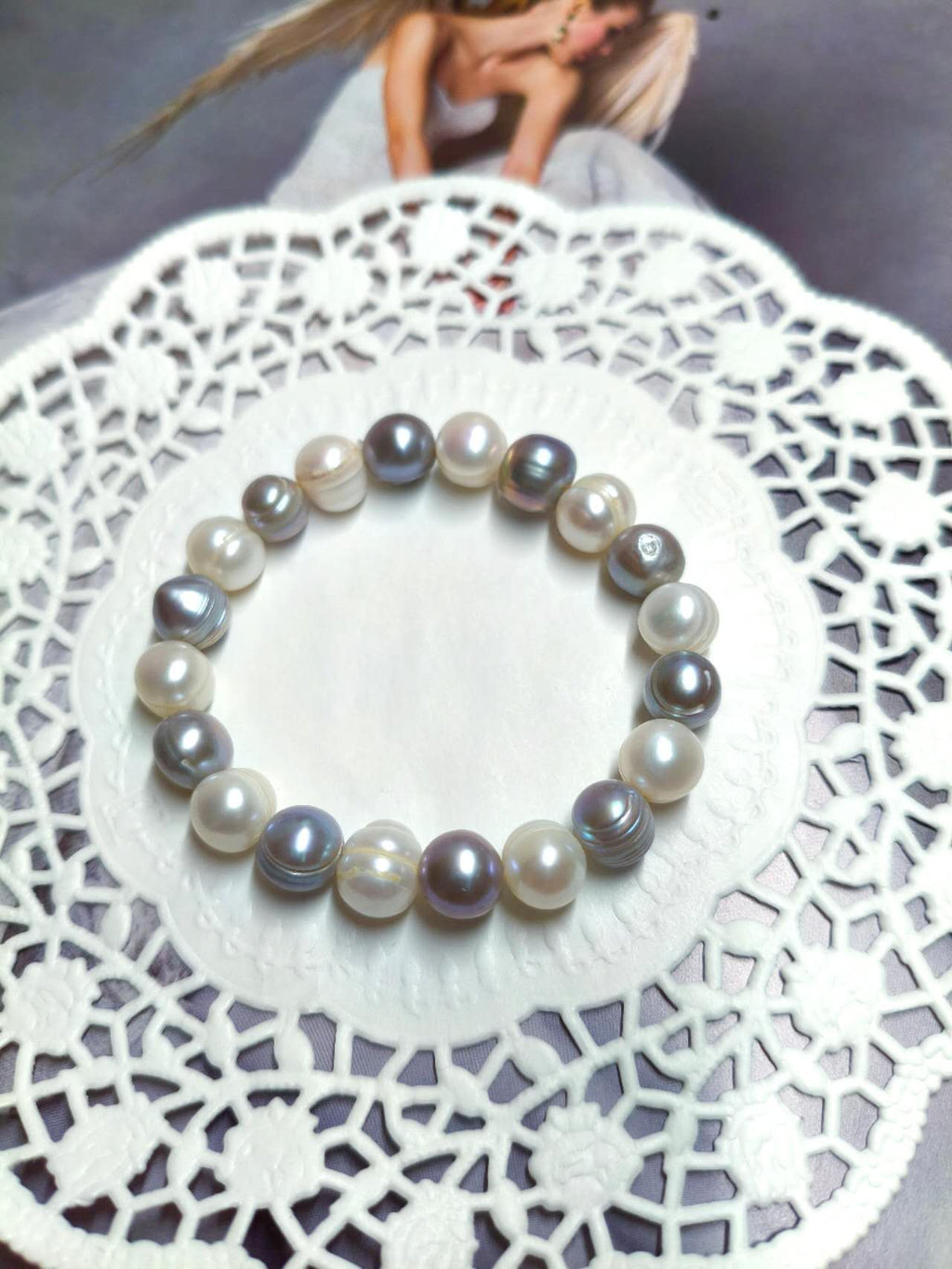 10mm White Grey Mixed Natural Freshwater Pearl Beaded Stretch Bracelet High Luster Round Baroque Pearl