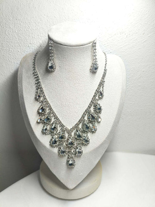 2Pcs Teardrop Crystal Rhinestone Jewelry Set Necklace Earrings Silver Plated