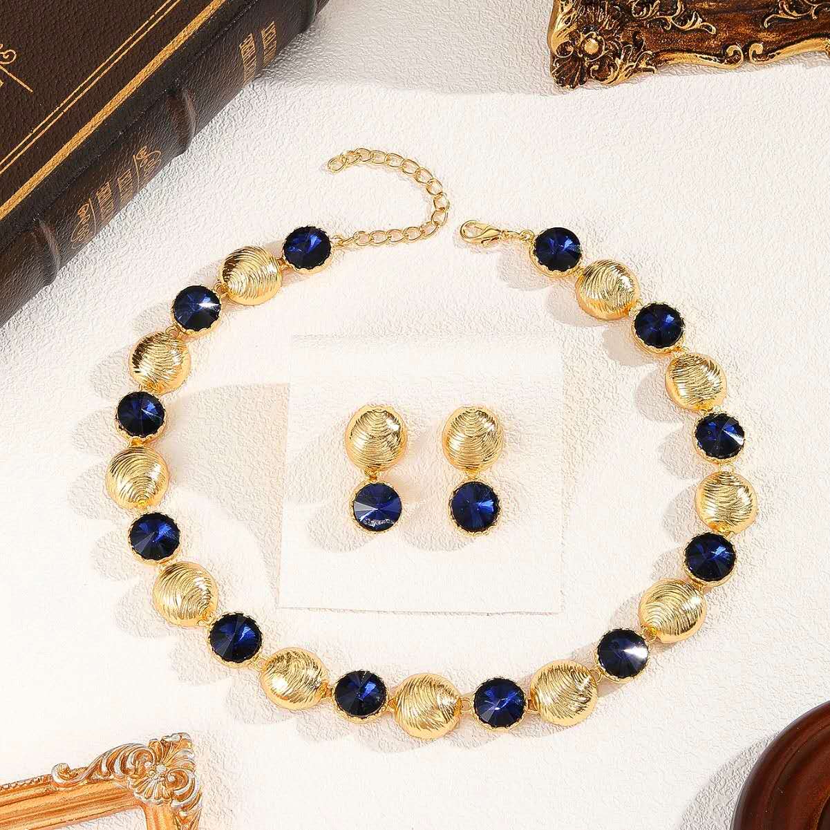 2Pcs Vintage Blue Sapphire Color Crystal Jewelry Set Necklace Earrings Gold Plated Hypoallergenic Set
