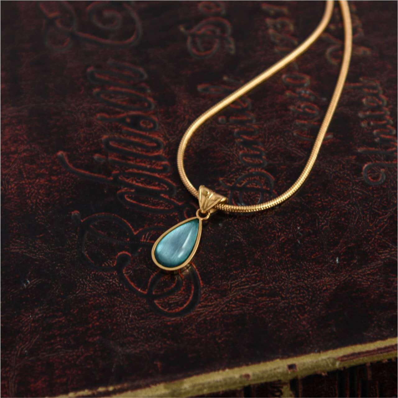 18K Gold Plated Titanium Steel Teardrop Blue Stone Pendant Necklace, Ocean Star Dainty Snake Chain
