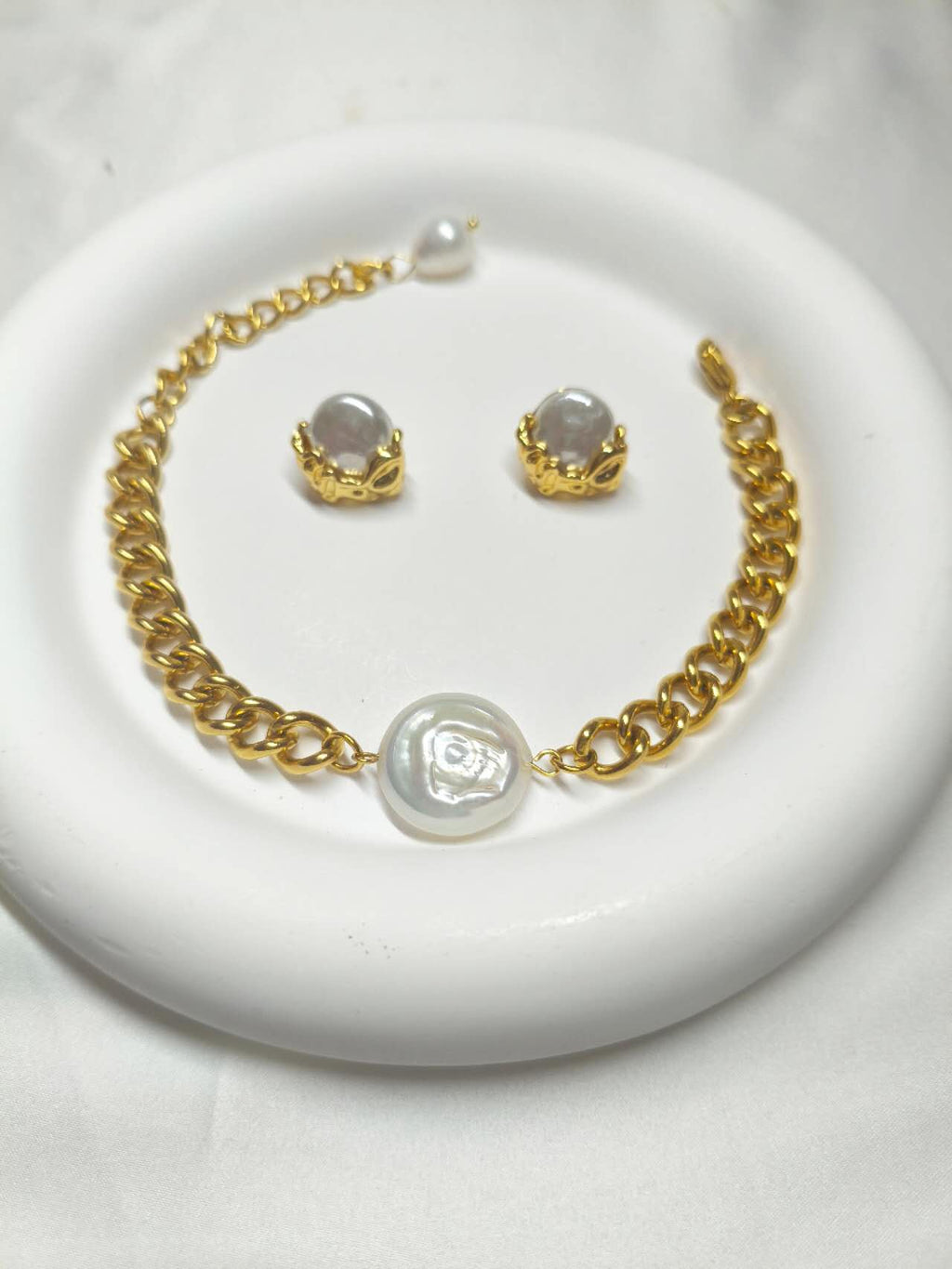 2Pcs Stainless Steel Baroque Pearl Jewelry Set, Gold Plated Bracelet & Stud Earrings