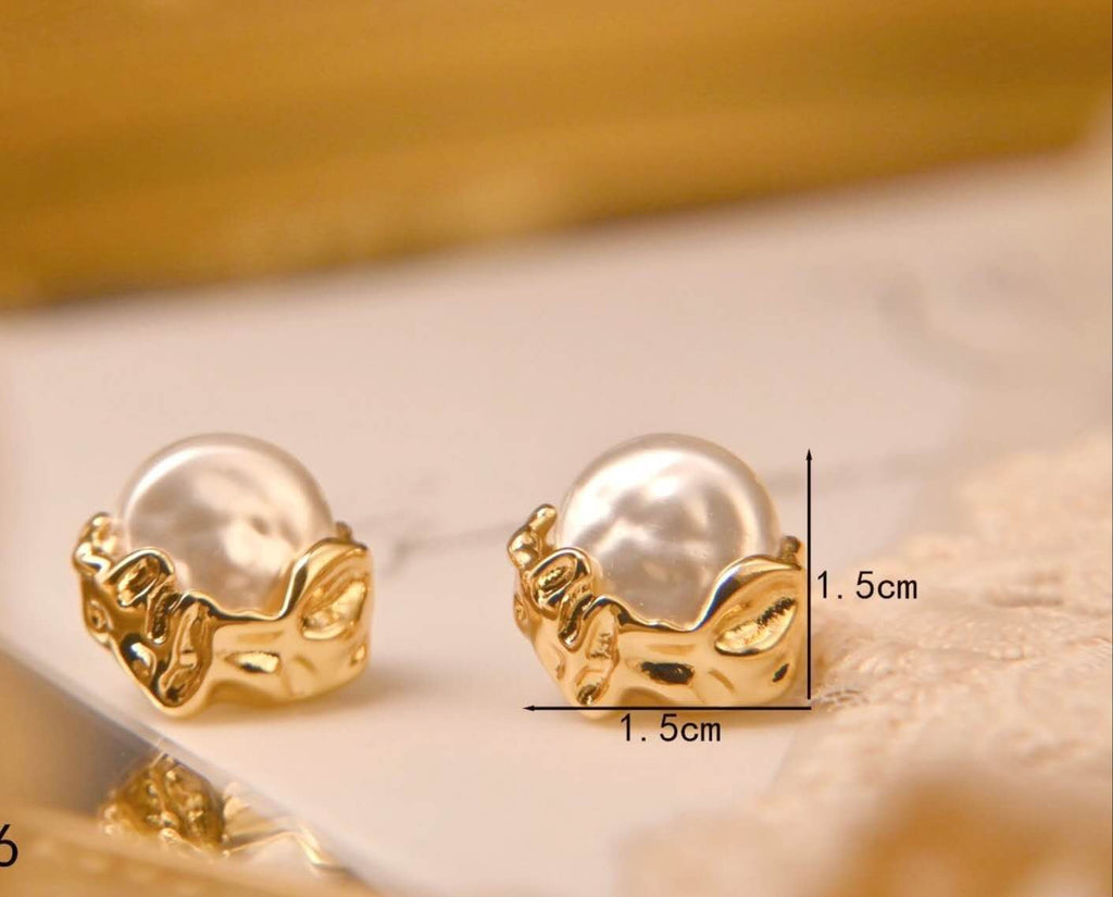 2Pcs Stainless Steel Baroque Pearl Jewelry Set, Gold Plated Bracelet & Stud Earrings