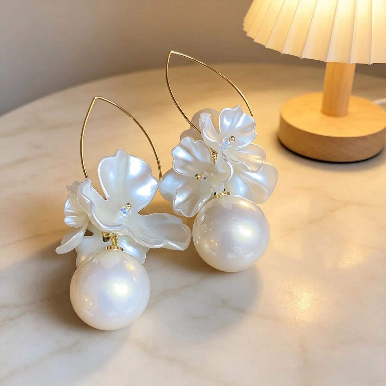 8cm French White Flower Pearl Drop Earrings, 2cm Large Round Pearl Gold Wire Hook Dangle Earrings Hypoallergenic Bridal Wedding Bohemian Jewelry
