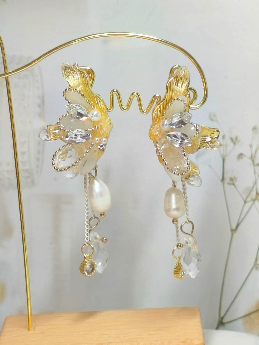 2 Ways Wear Butterfly Wing Crystal Pearl Earrings, Detachable Tassel Chain Dangle Stud Earrings Gold Plated Hypoallergenic Bridal Wedding Jewelry