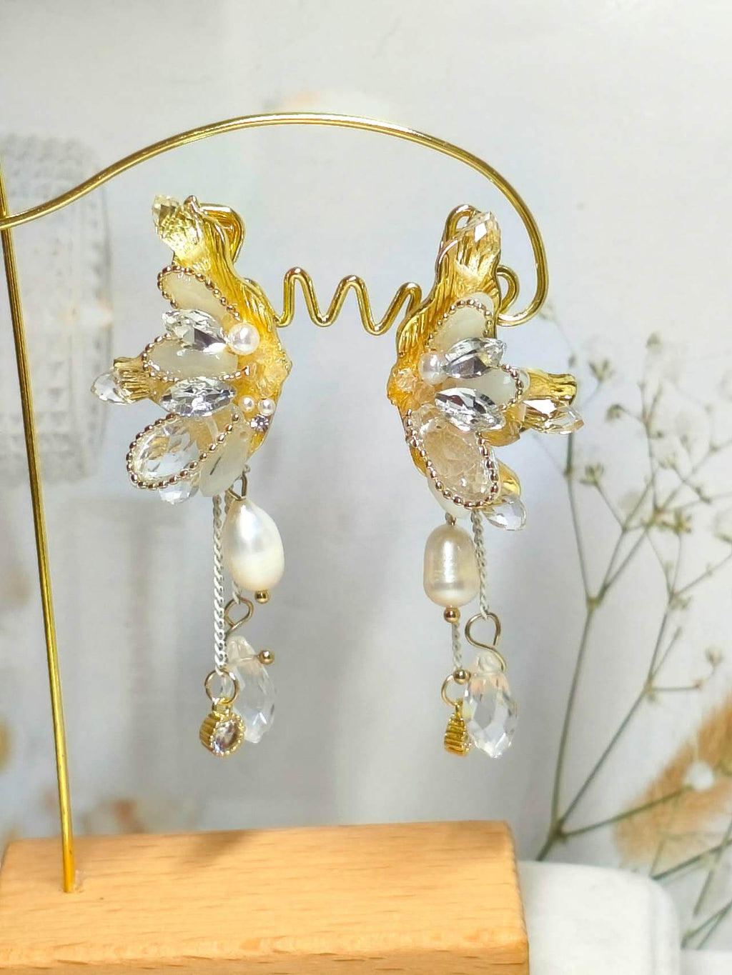 2 Ways Wear Butterfly Wing Crystal Pearl Earrings, Detachable Tassel Chain Dangle Stud Earrings Gold Plated Hypoallergenic Bridal Wedding Jewelry