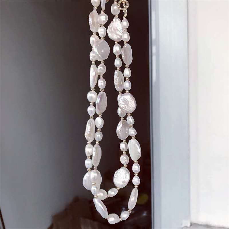 Necklace of natural baroque pearls and natural freshwater pearls