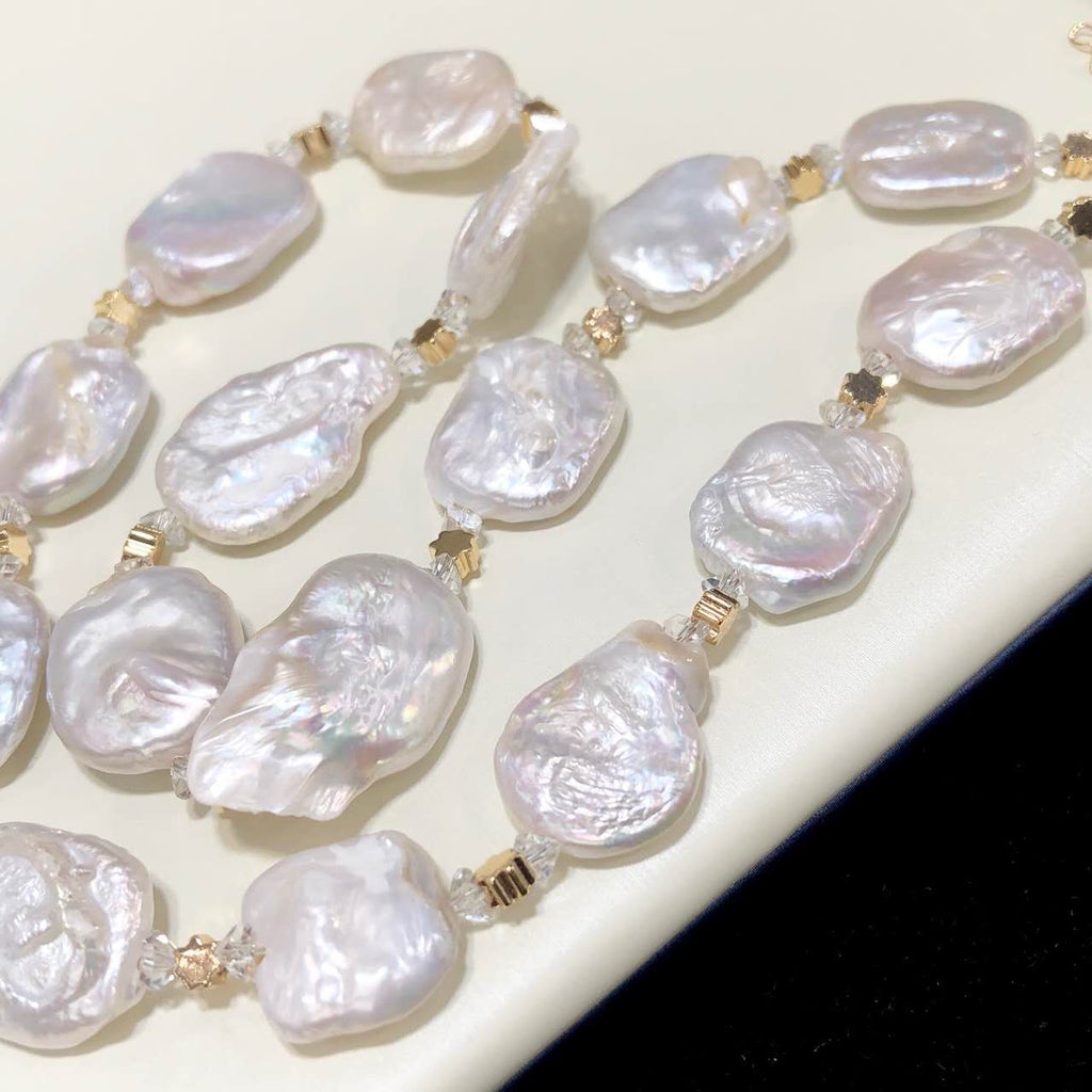 Necklace of natural baroque pearls