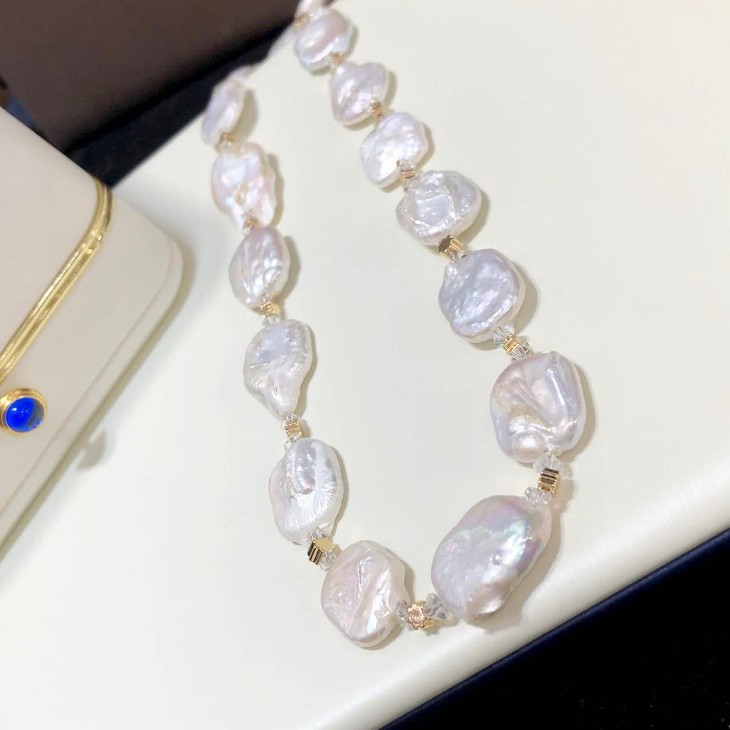 Necklace of natural baroque pearls