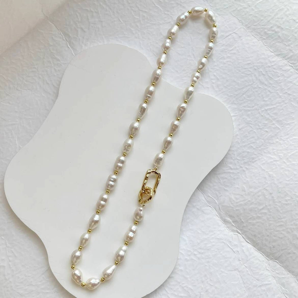 Necklace of natural freshwater irregular peals