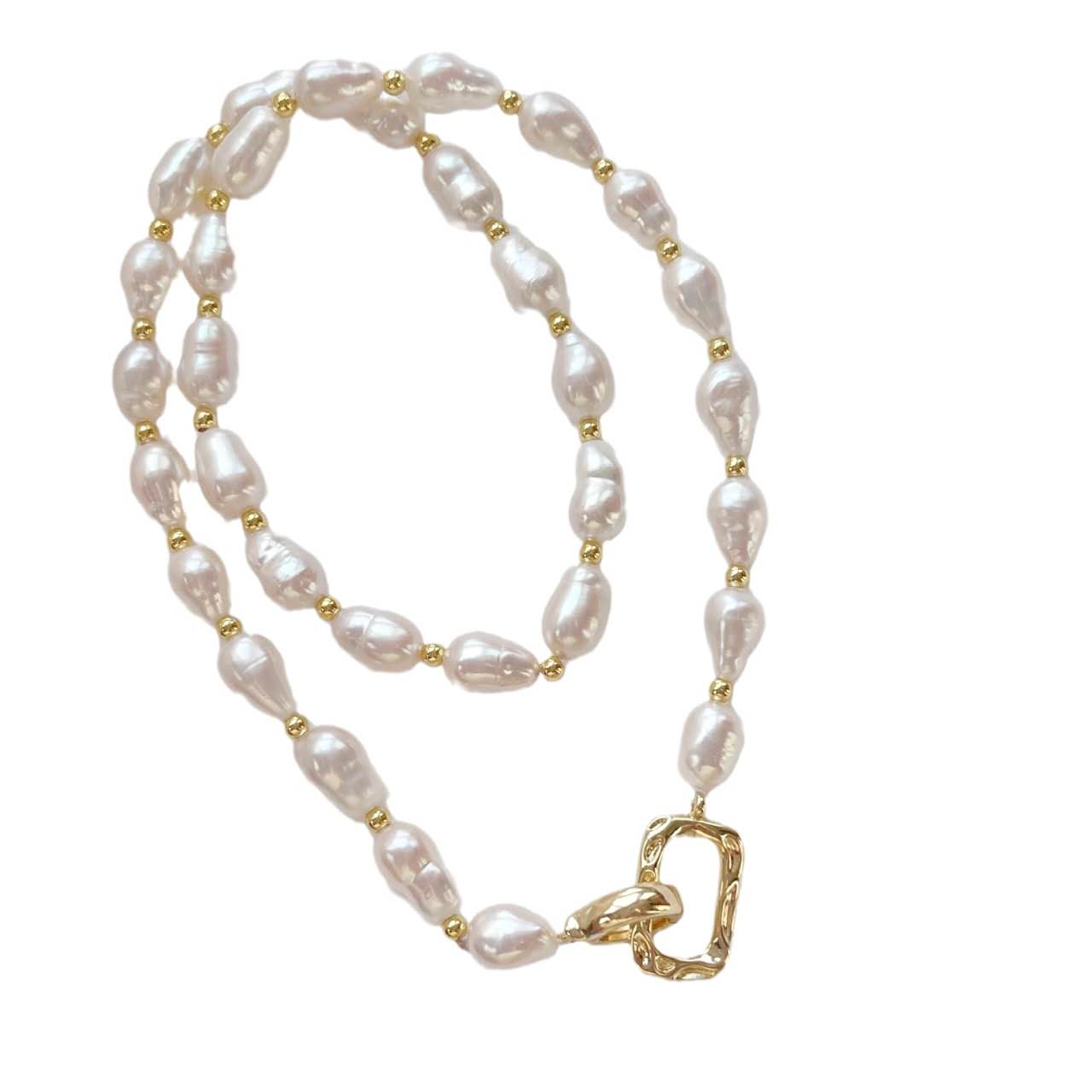Necklace of natural freshwater irregular peals