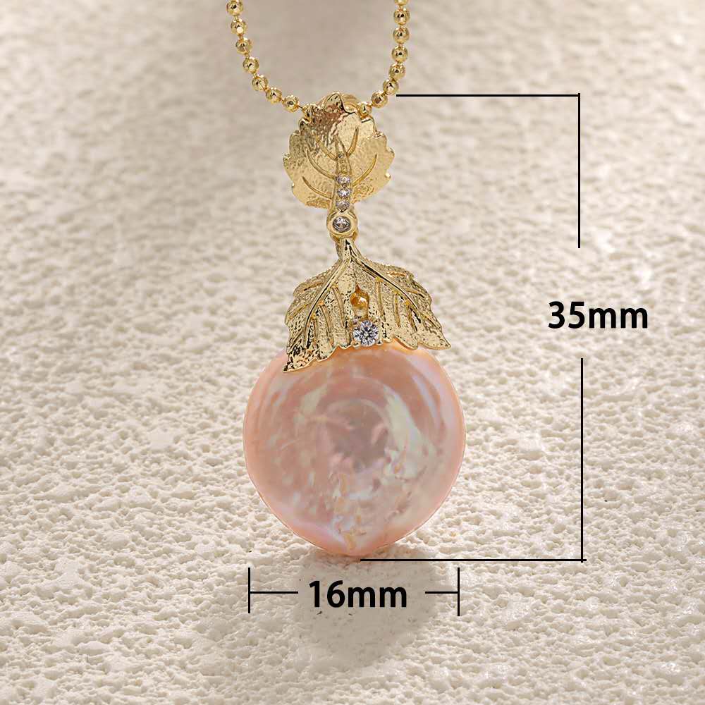 Necklace with pendants made out of natural baroque pearls or natural seashell