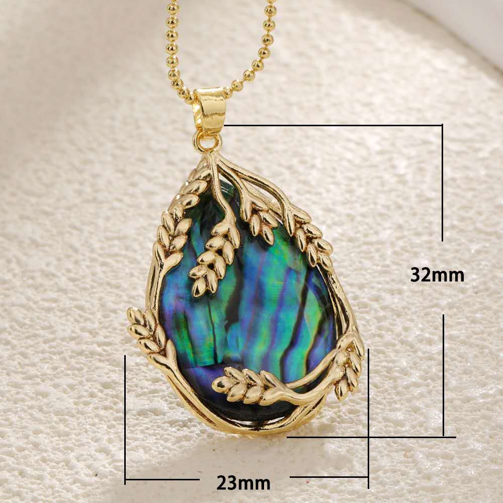 Necklace with pendants made out of natural baroque pearls or natural seashell