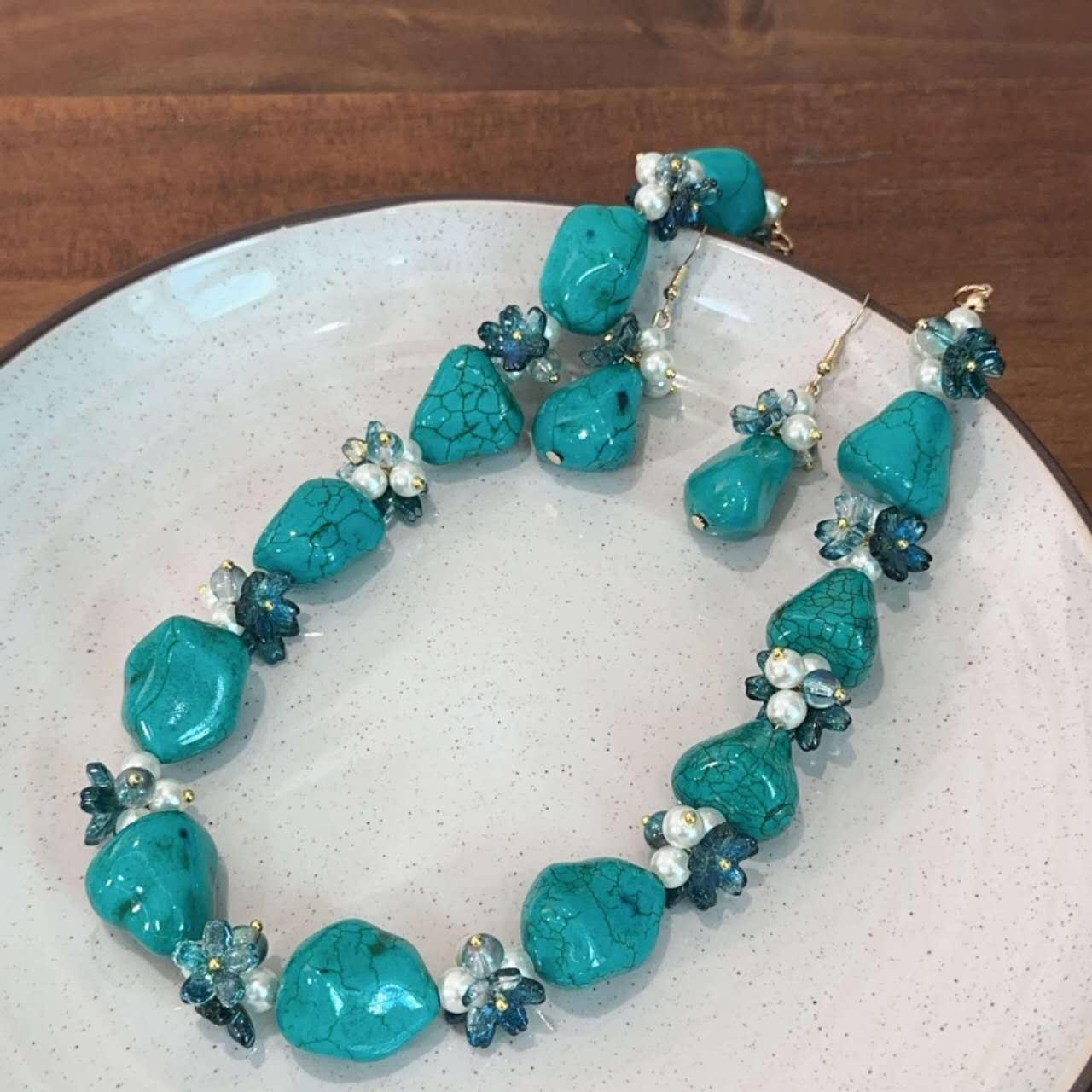 Natural Turquoise Beaded  and Natural Pearl Blue set 2 PCS
