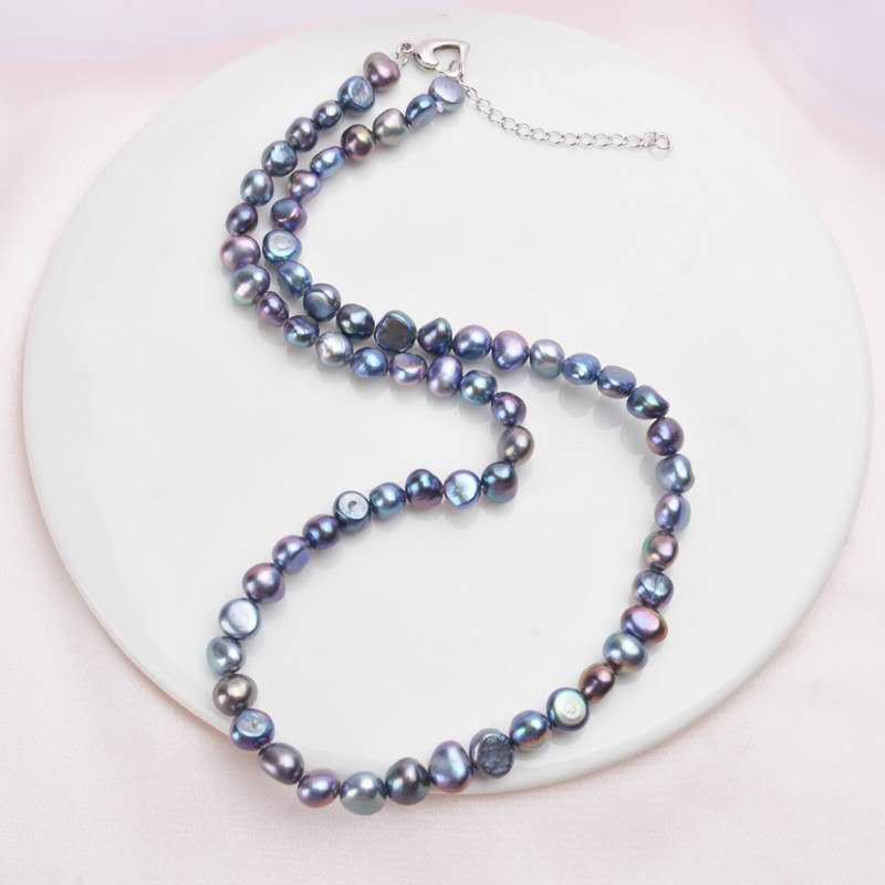 Natural freshwater pearl necklace with irregular pearls