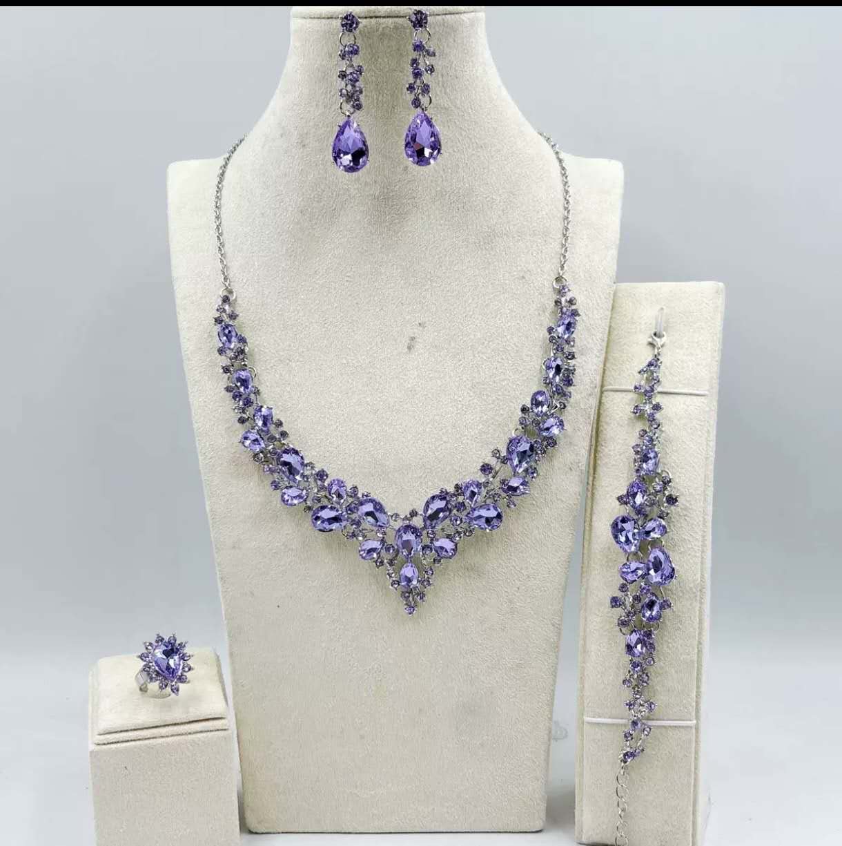 Fashionable set with zirconia and rhinestones, 4 PCS
