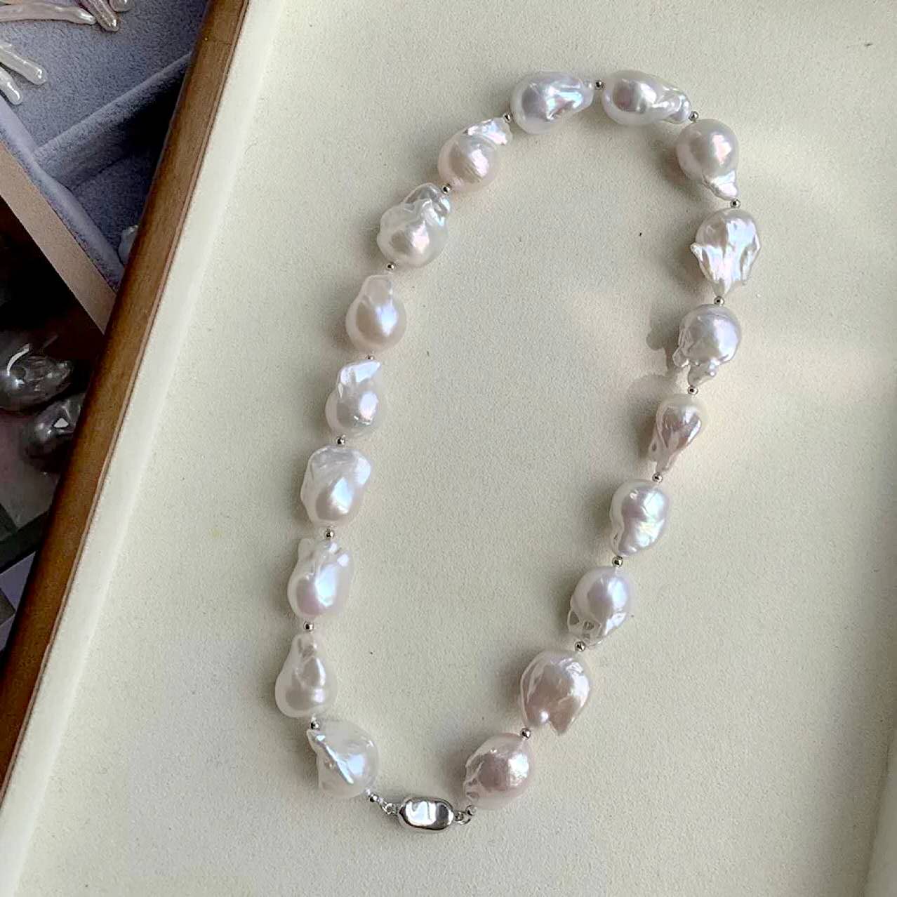16-17mm Large Natural Baroque Pearl Necklace, High Luster Irregular Freshwater Baroque Pearl Choker, Handmade Beaded Luxury Vintage Pearl Necklace for Women Gift