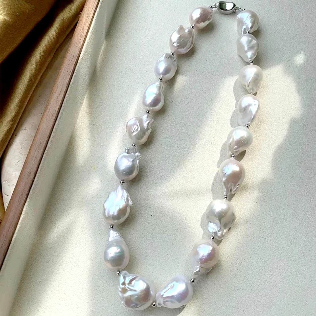 16-17mm Large Natural Baroque Pearl Necklace, High Luster Irregular Freshwater Baroque Pearl Choker, Handmade Beaded Luxury Vintage Pearl Necklace for Women Gift