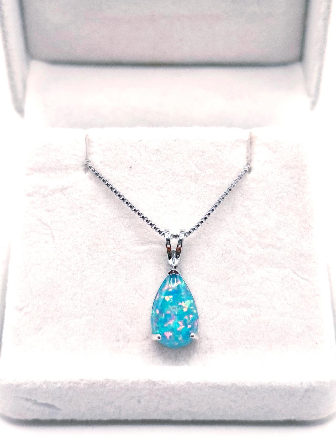 18K white gold plated teardrop-shaped opal necklace