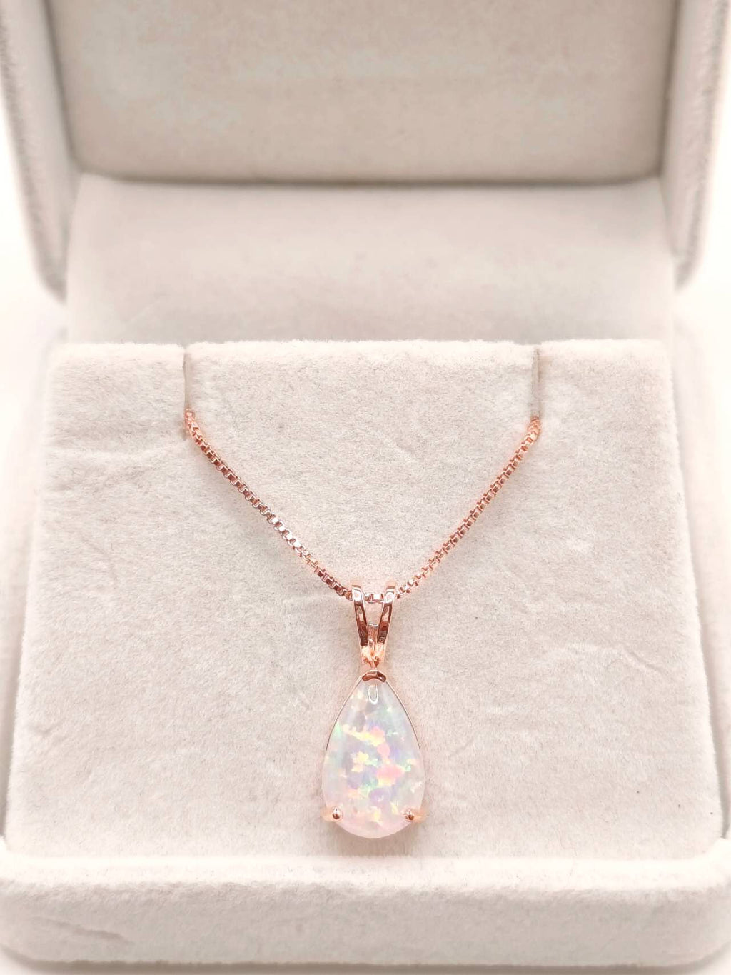 18K white gold plated teardrop-shaped opal necklace