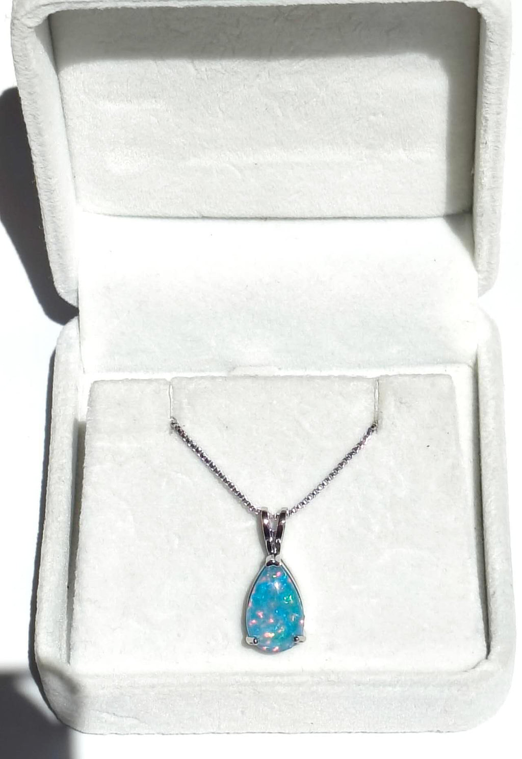 18K white gold plated teardrop-shaped opal necklace