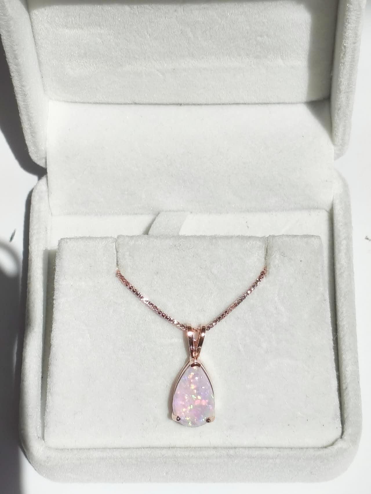 18K white gold plated teardrop-shaped opal necklace