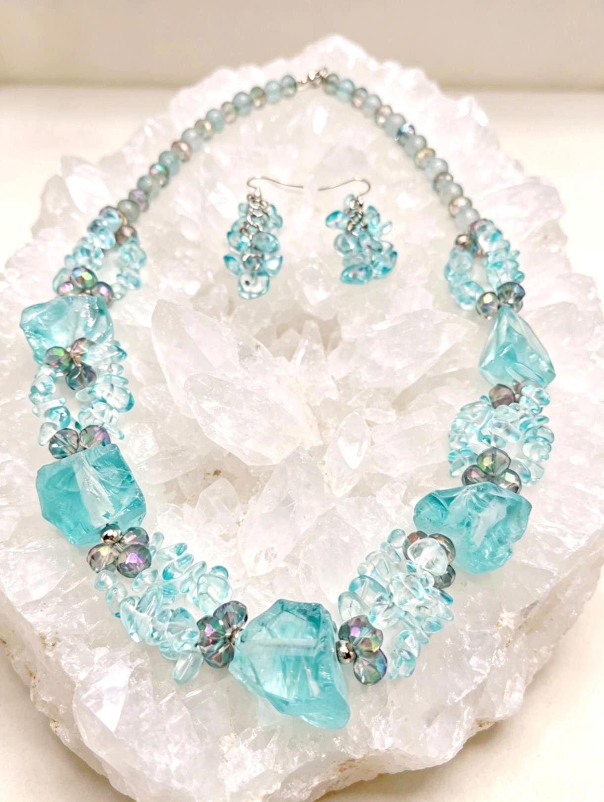 Complete set of handcrafted beads, natural aquamarine stones and crystals 2PCS