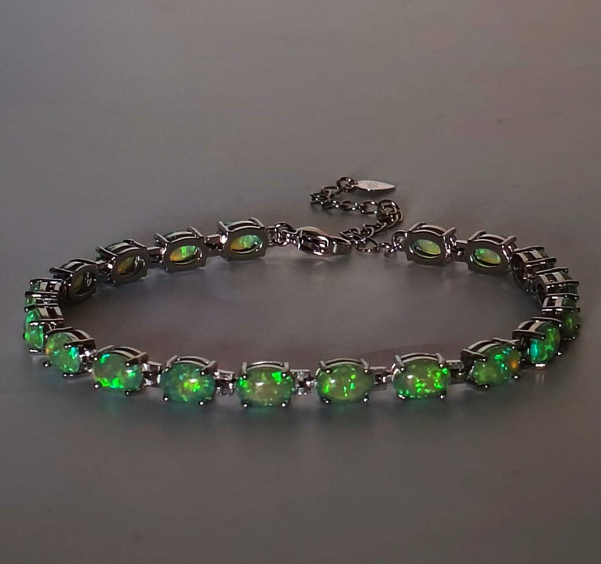 Pulsera hipoalergénica de ópalo de plata 925 - 2 colores.