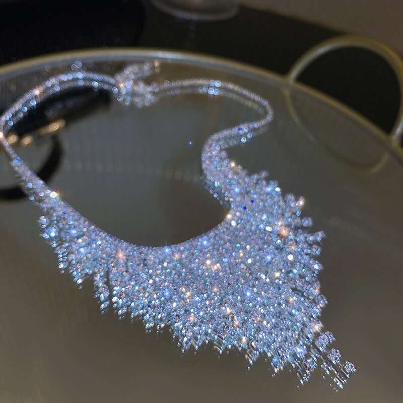 Sparkling Rhinestone Tassel Choker Necklace, Silver Crystal Fringe Statement Necklace for Wedding Party Evening Dress