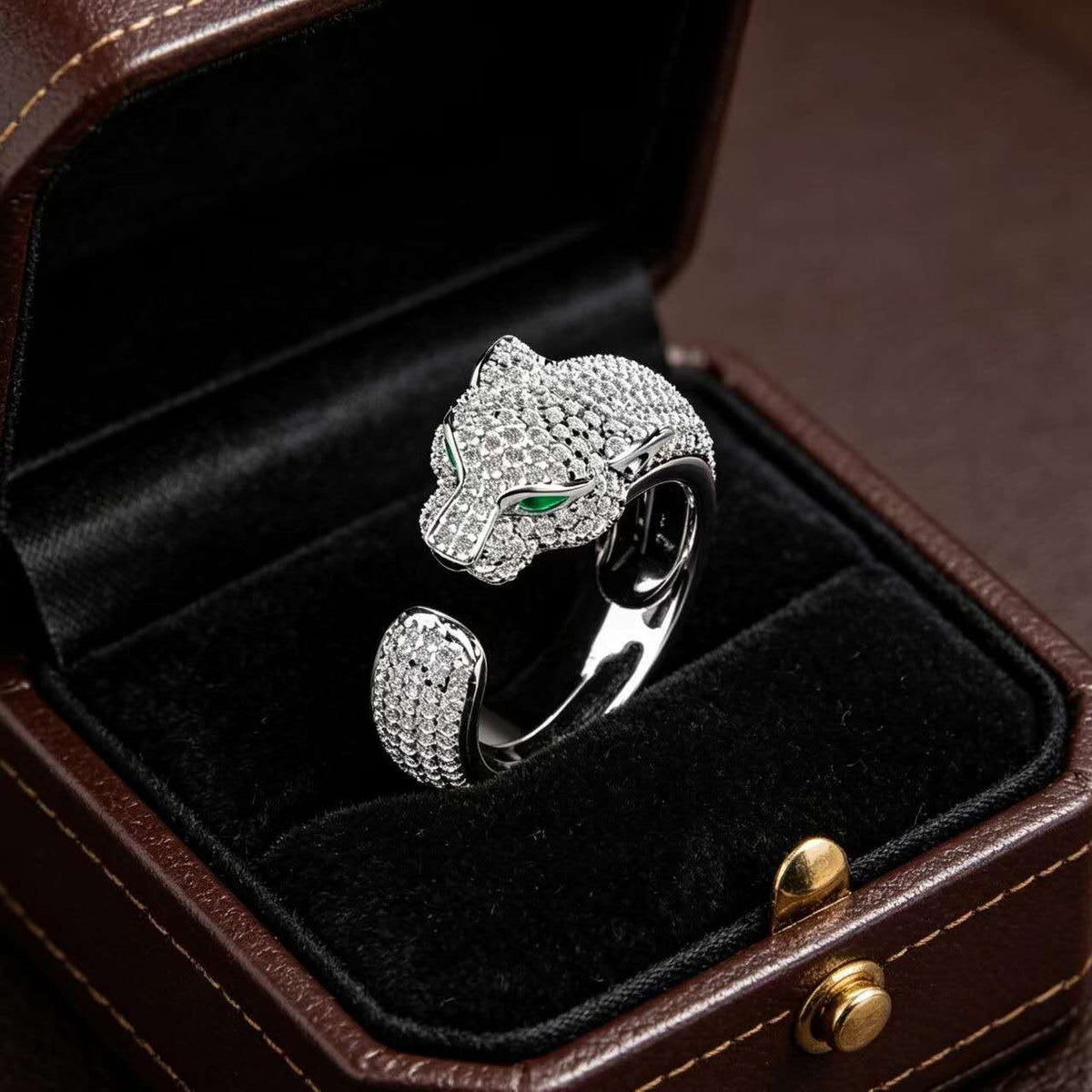 Open-style leopard head ring with cubic zirconia and rhinestones